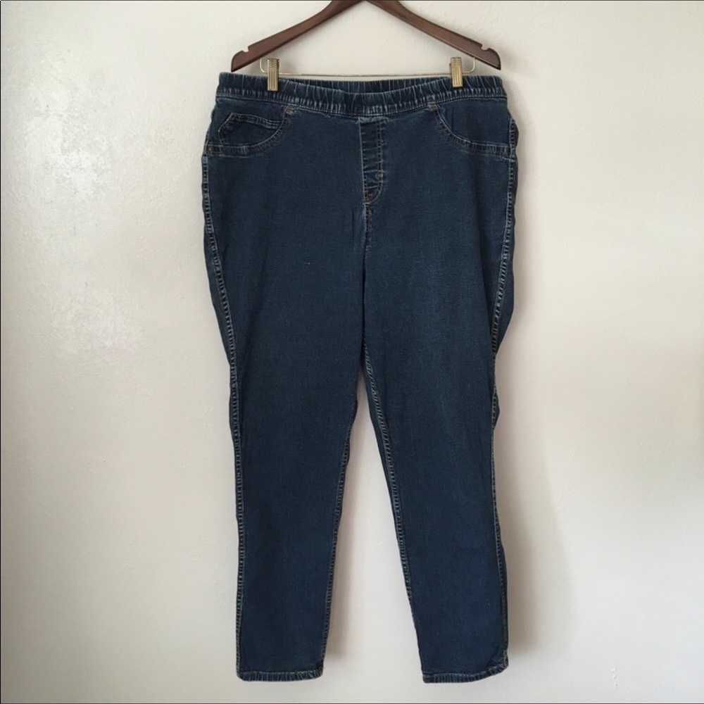 Lane Bryant stretchy pull on slim leg dark wash denim jean 24 EUC
